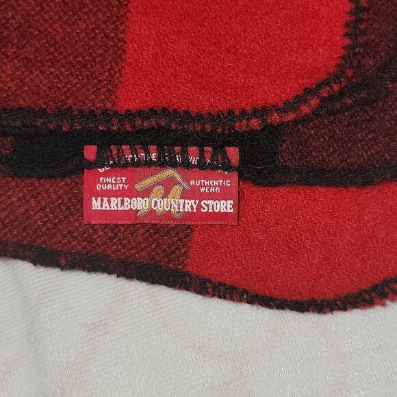 Vintage Marlboro Country Store Red Plaid Buffalo Wool Blanket NWOT - Picture 1 of 10